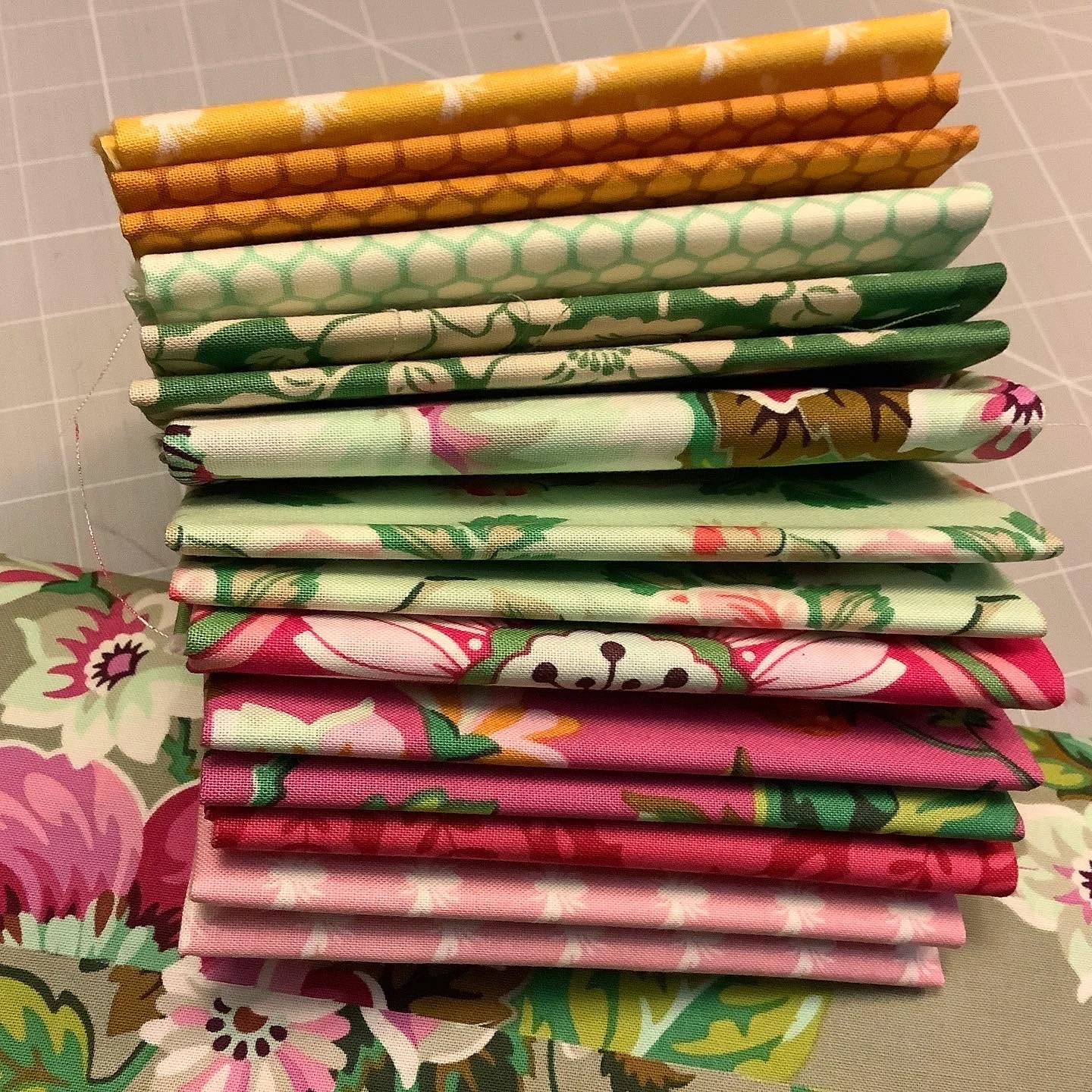 Local-Honey-fat-quarter-bundle-UK-quilt-shop