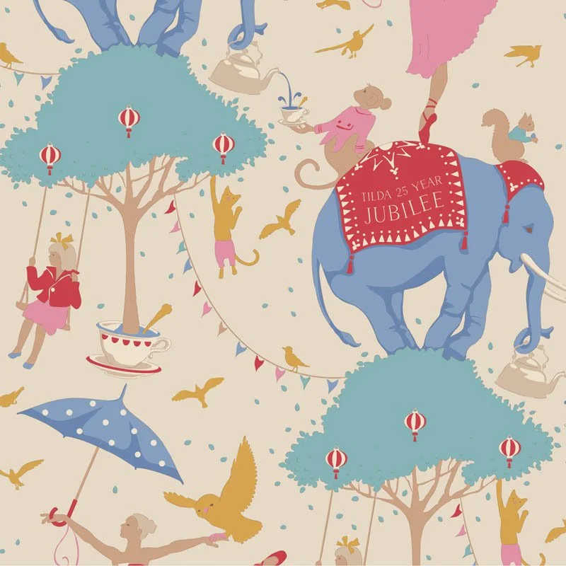 Tilda-Jubilee-Circus-100547-creme-Hometown-UK