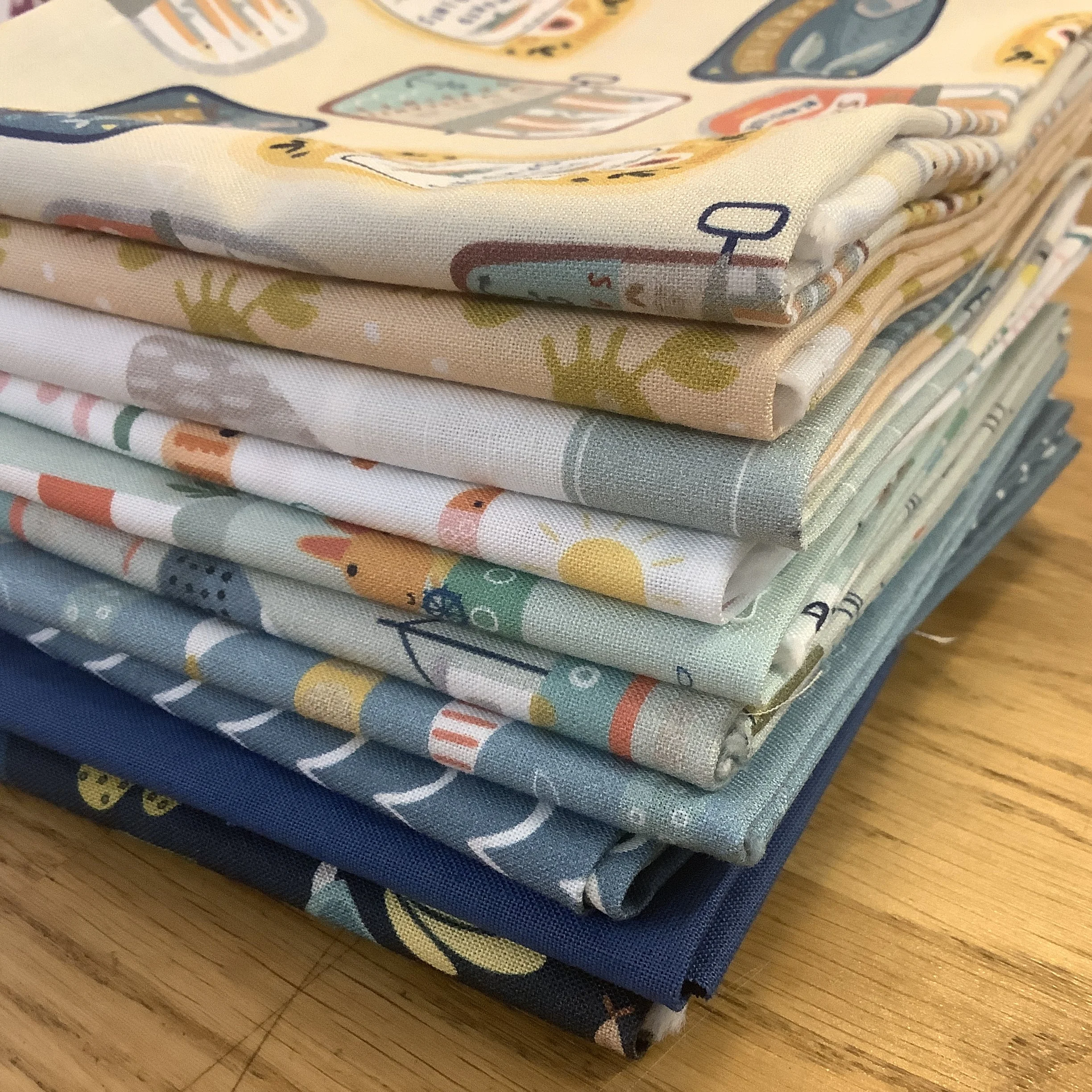 Dashwood-Coast-fat-quarter-bundle-Hometown-Rochester-UK