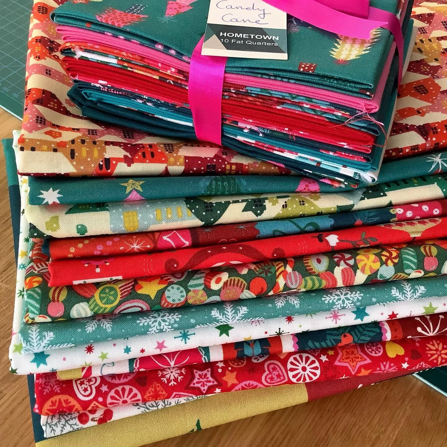 There are some orders, that as we cut we think, ooh I want to keep these, they are such a good combination! This gorgeous bundle of Candy Cane by Dashwood and Festive Fair by Liberty is just fab-u-lous.

Kayleigh - you&rsquo;re going to have such fun