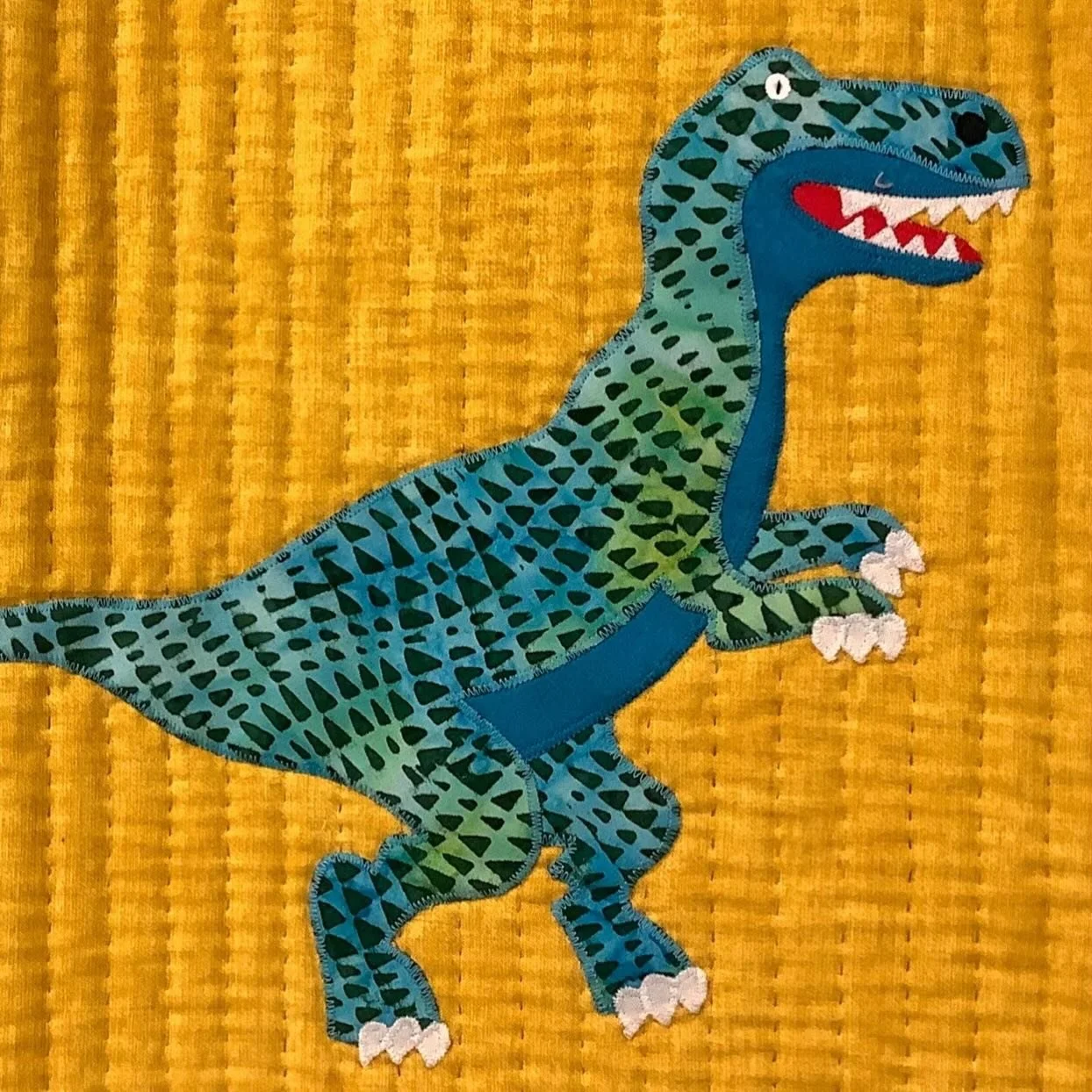 Thank you all for a flurry of workshop bookings the past few days. I listed several workshops online last week and a couple sold out as fast as Glastonbury!

I hope to add extra dates for the following classes: Coastal Appliqu&eacute;, Free Machine Q