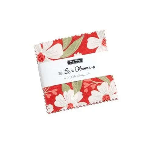 Love-Blooms-mini-charm-MC5220-Hometown-Rochester-UK