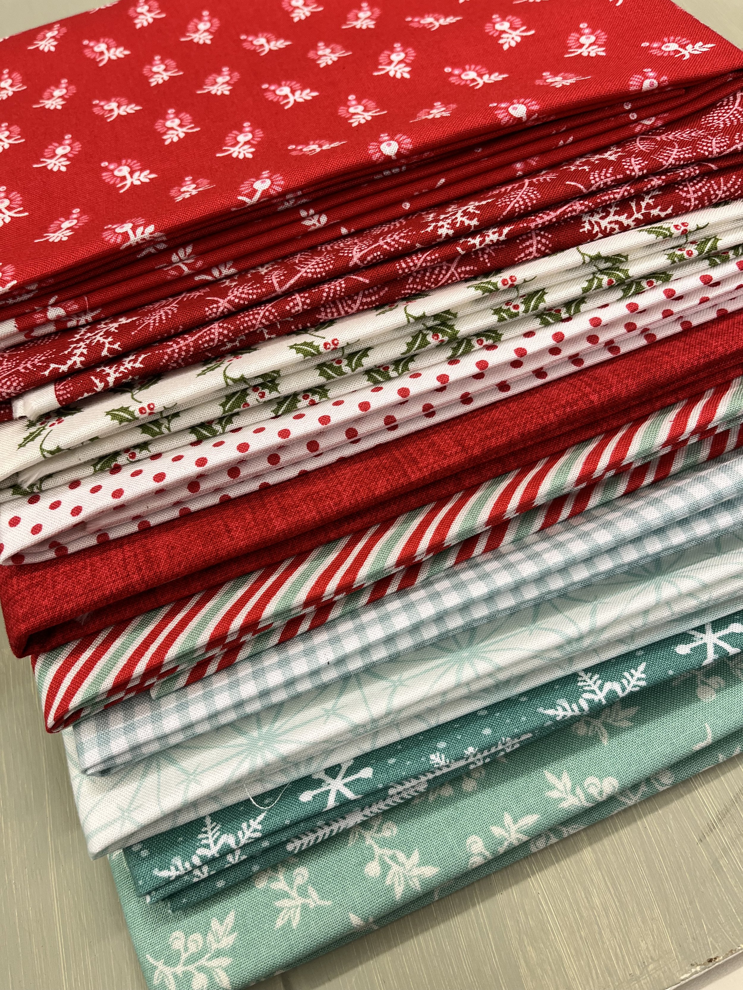 Sugarberry-fat-quarter-bundle-Hometown-Rochester-UK