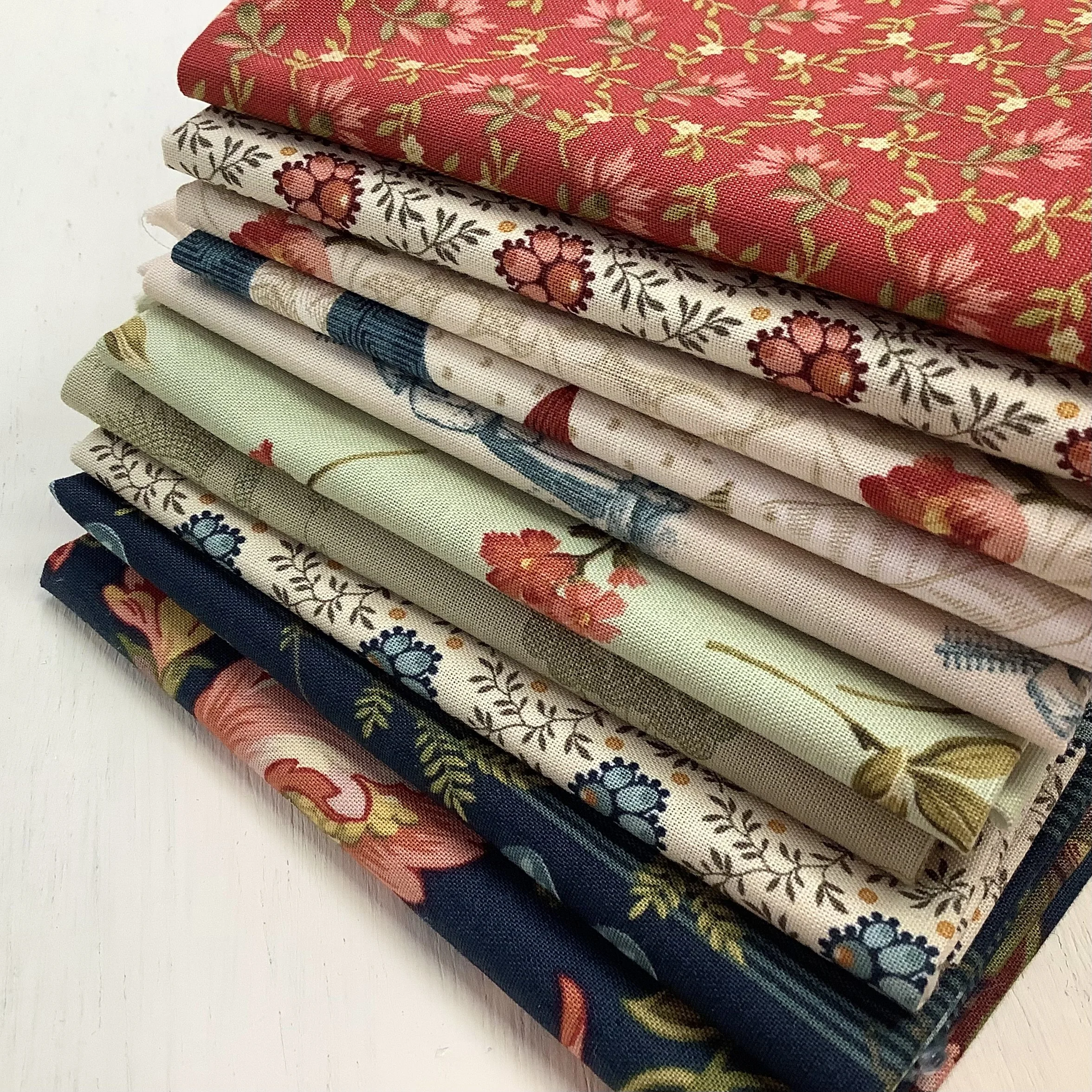 Farmers-Daughter-fat-quarter-bundle-UK-shop-Hometown-Rochester