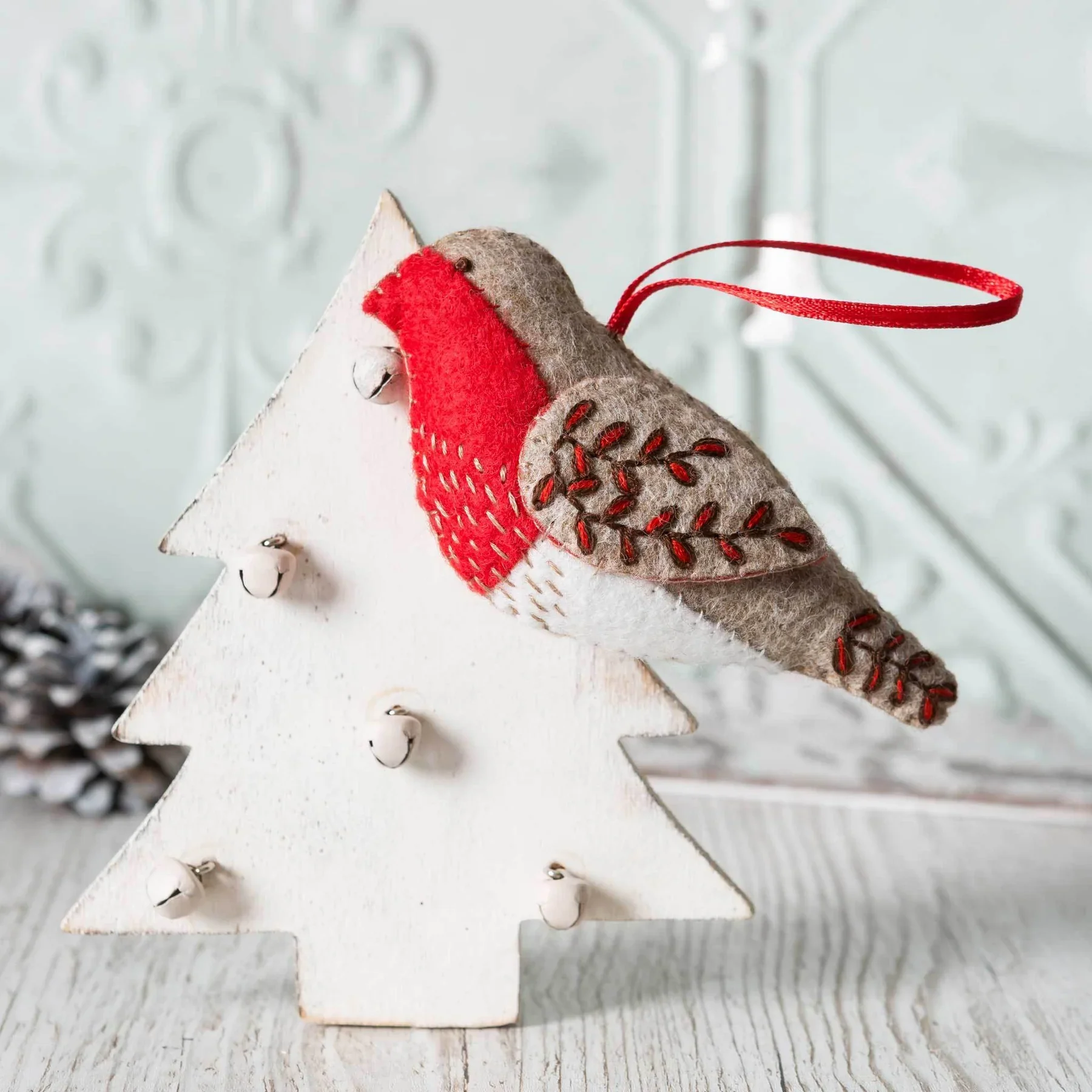 Corinne-Lapierre-Felt-Robin-workshop-UK-Hometown-Rochester