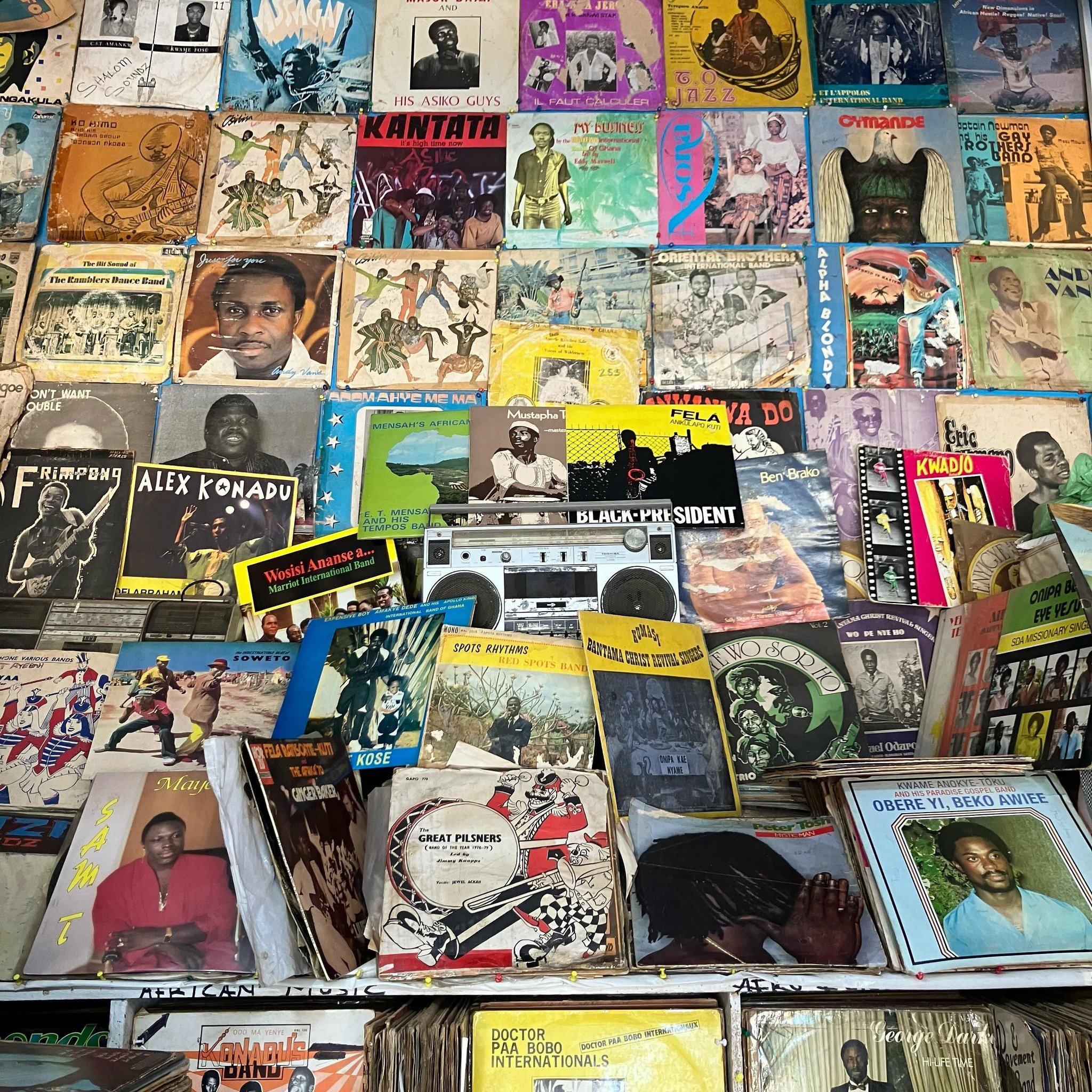 Accra&rsquo;s Art Center sounds of Africa! 🇬🇭

#ghana #accra #african #highlife #afrobeat #traditional #reggae #music #vinyl #recordstore