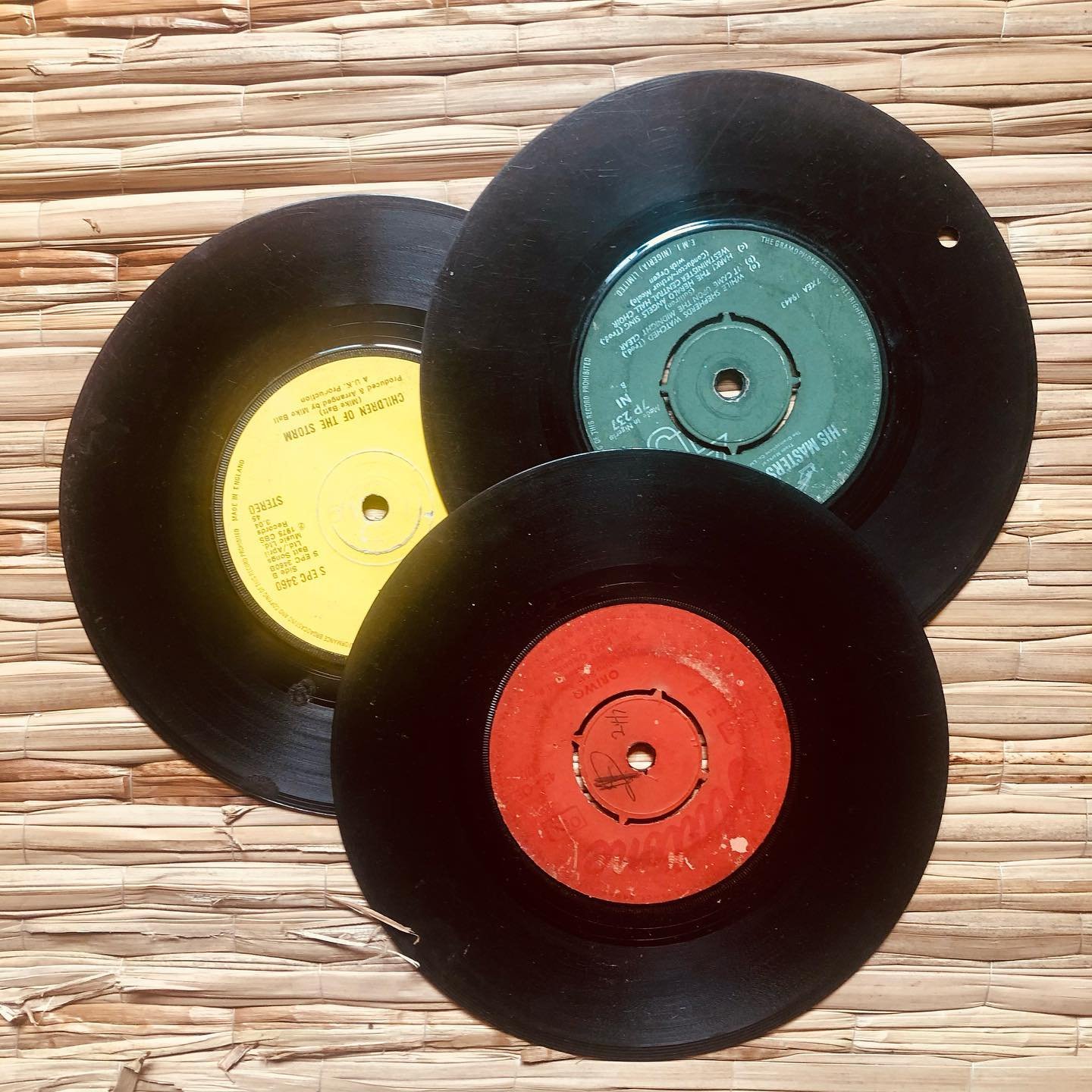 Listening, Digitizing, Archiving, Streaming, Trading...Vinyl movement sounds of Africa! 🌍

Check out our original record shop at musicxchange.org/store

&bull;
&bull;
&bull;

#soundsofafrica
#musicxchange
#audioarchives 
#recordlabel
#bandcamp 
#non