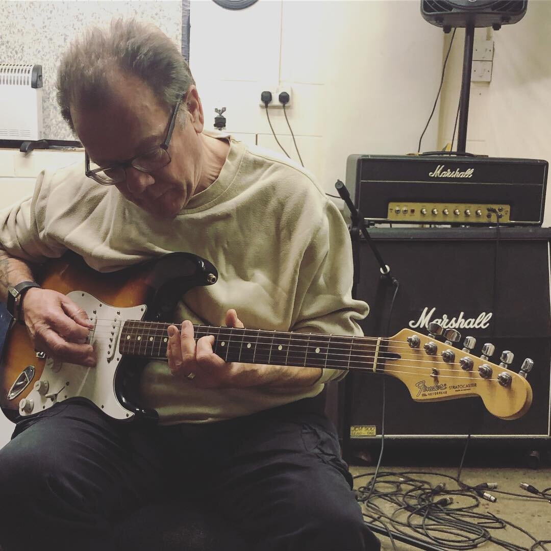 Another great lesson with Paul, after 4 years of lessons he&rsquo;s still learning new things! Here he his prepping for a bit of soloing in F#m, which sounded great on his Strat!