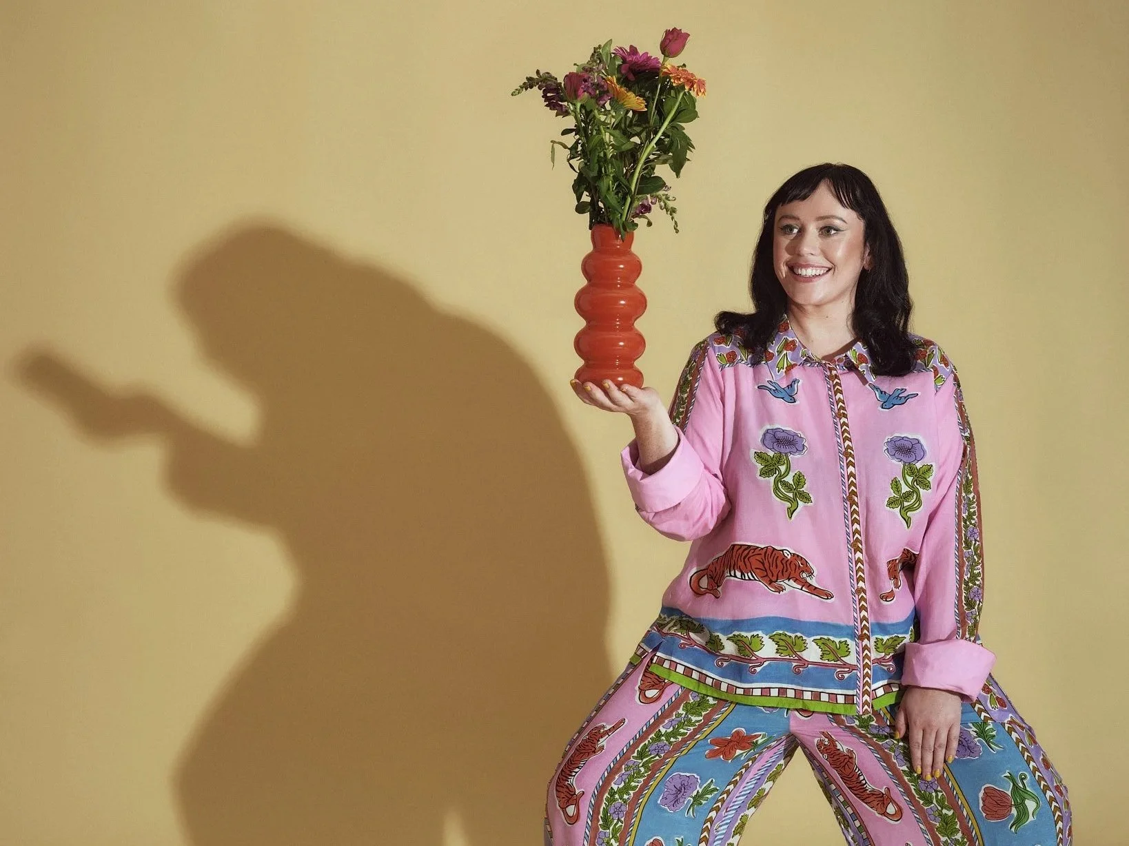 Amy Annette: Busy Body