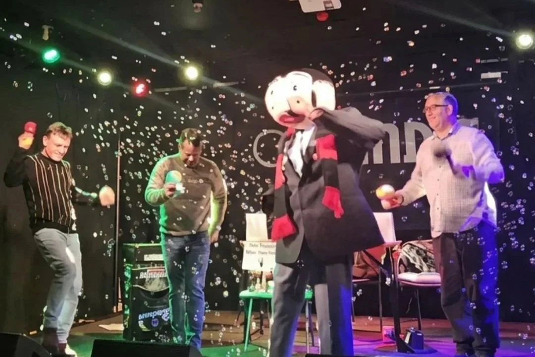 Frank Sidebottom Calling
