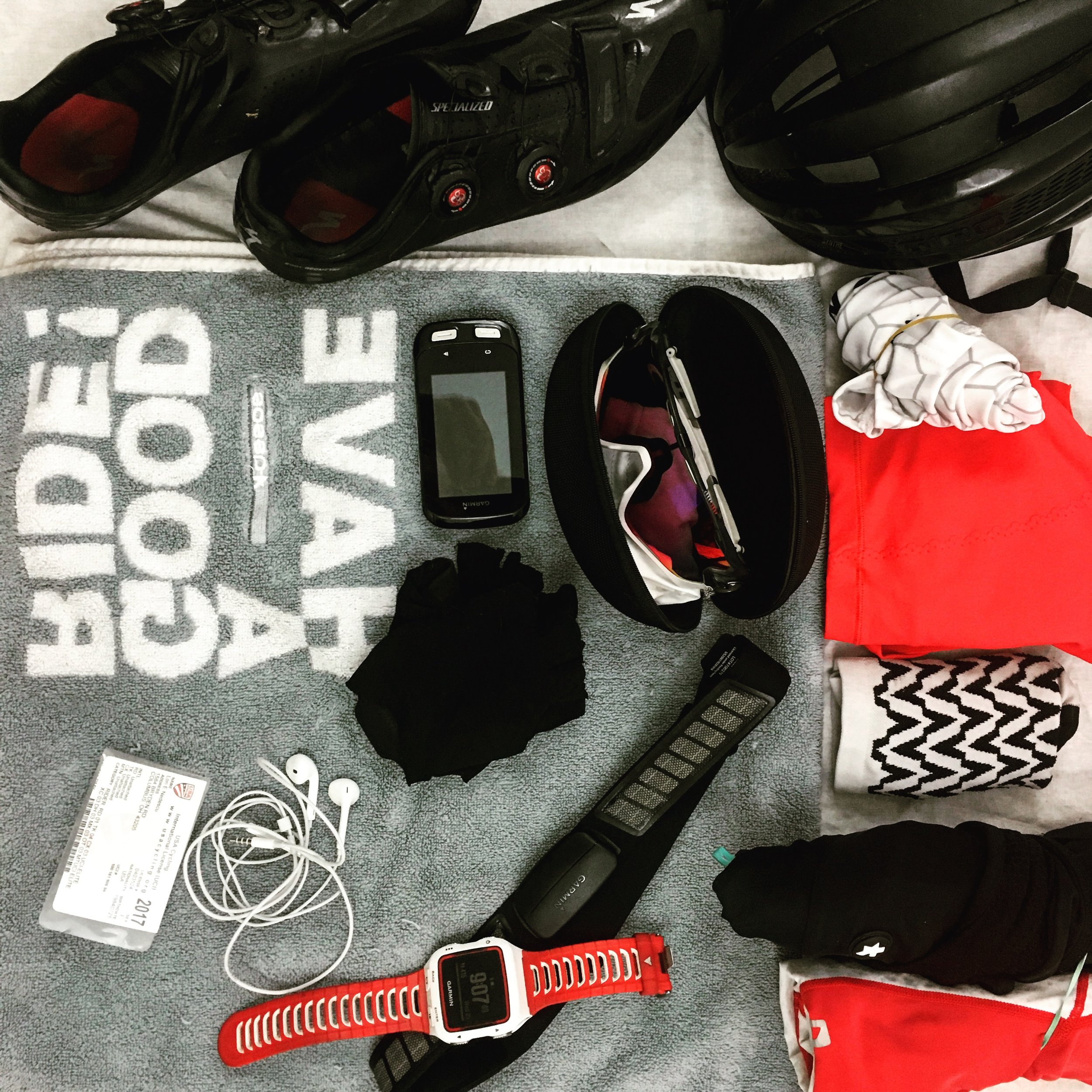 Go into race day with a clean, focused race bag! 
