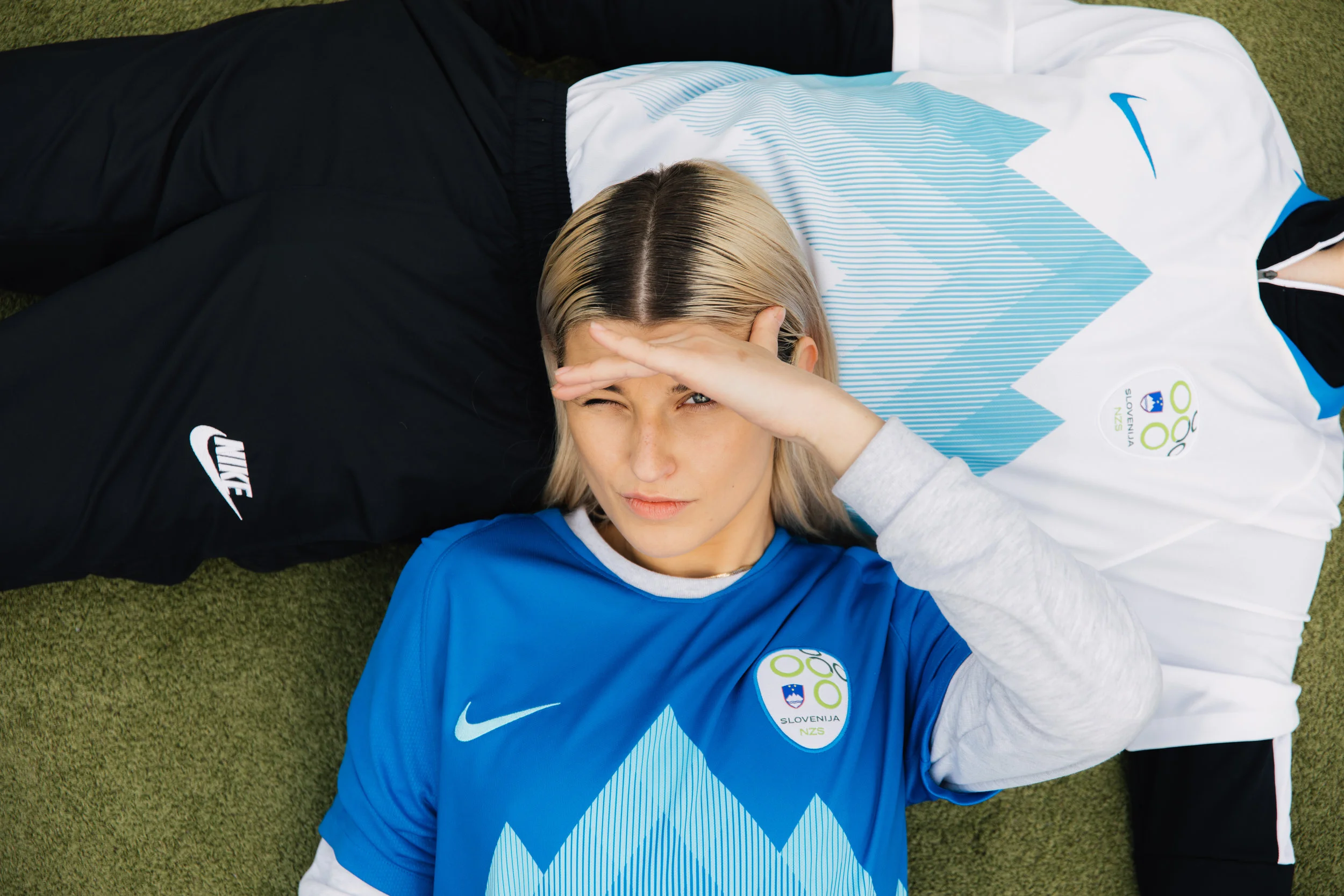 nike jersey-3.jpg