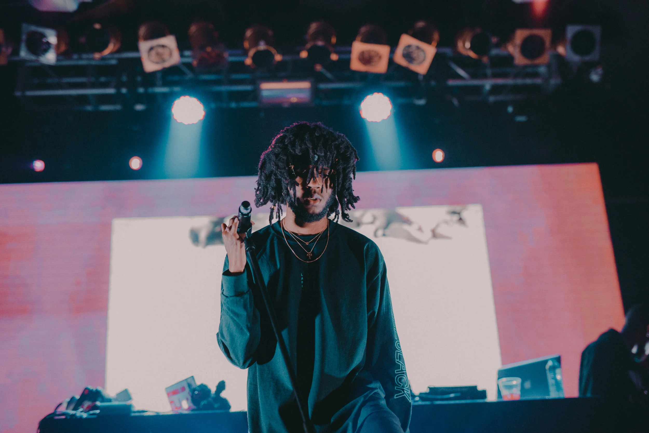 6LACK-9.jpg