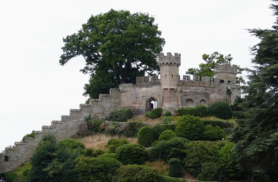 castle-1037355_960_720.jpg