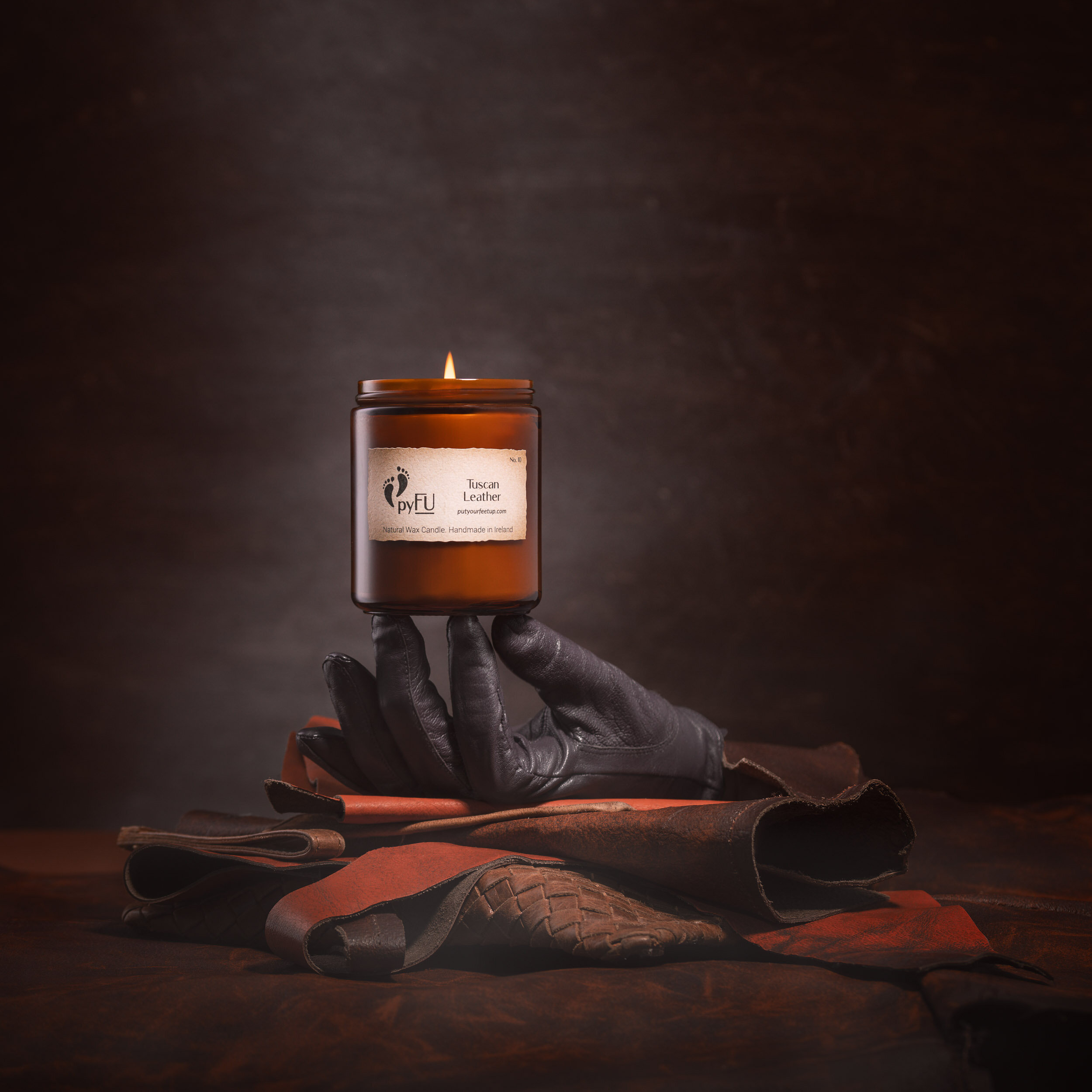pyFu Tuscan Leather Candle | Commercial Product Shot 