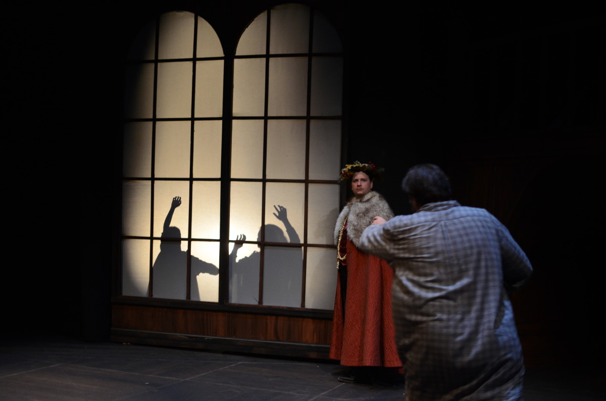 John T. Smith and Jeffrey Baumgartner in A Christmas Carol (2013). Bettencourt Chase Photography. 