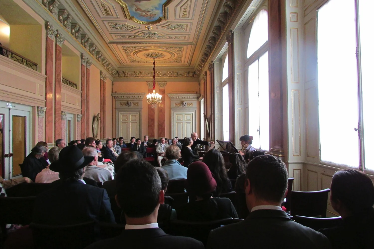 Foyer del Teatro Colón, Bogotá.