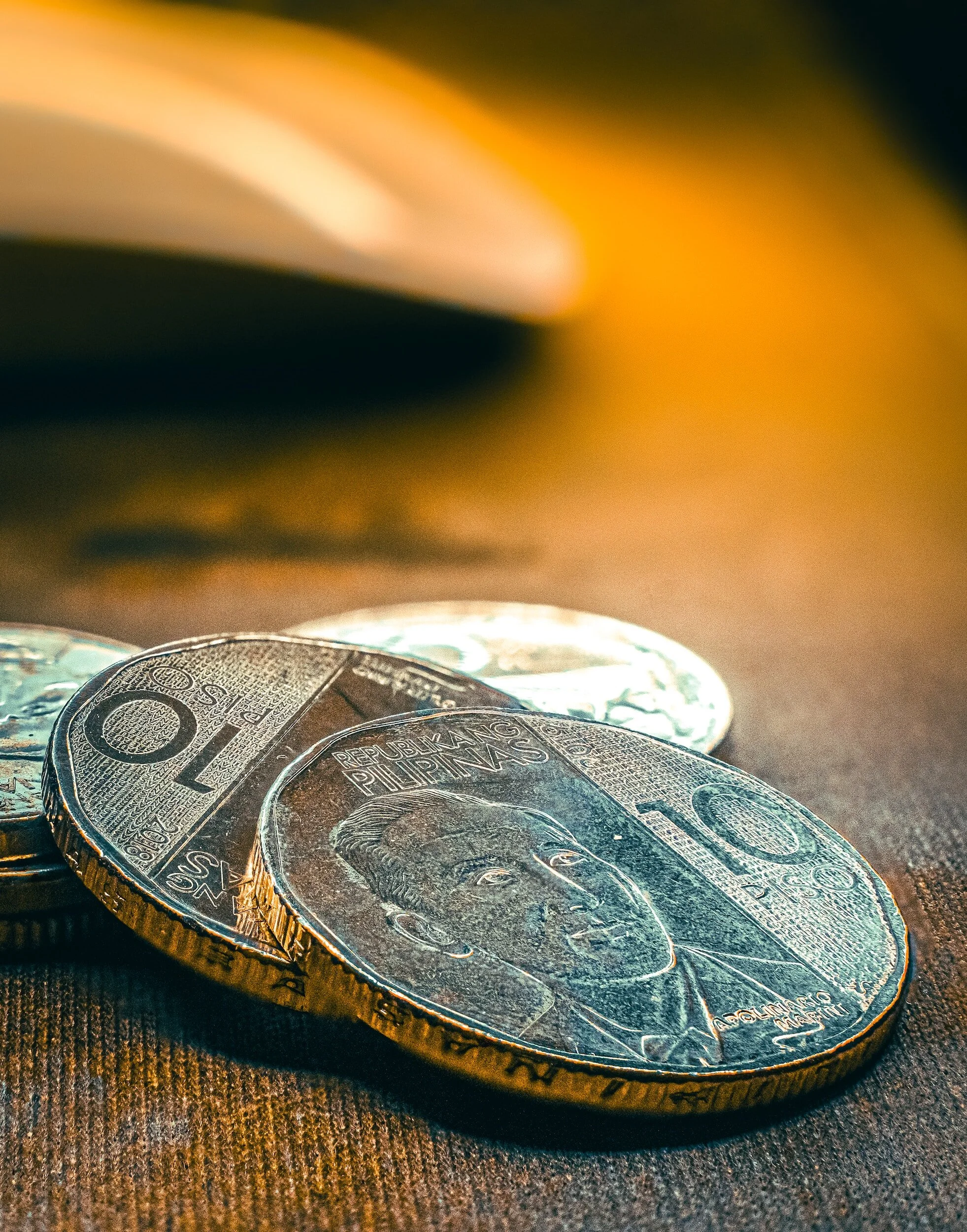 Tips In Handling Money in Your 20s