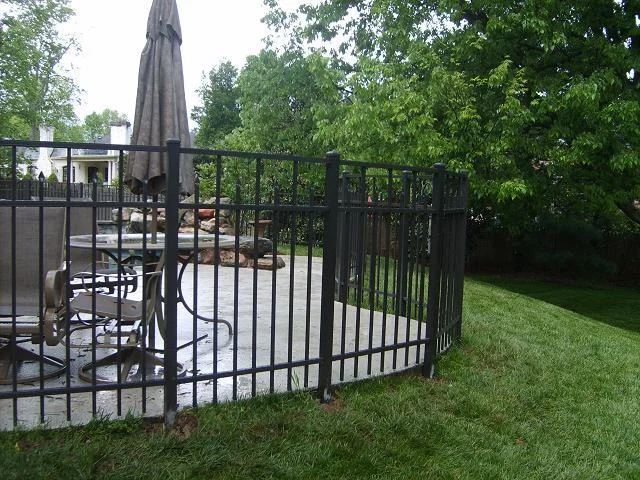Curved Aluminum Pool fence Nashville TN