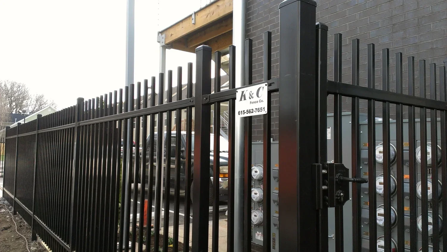 commercial-aluminum-fence-with-gate-installed-by-kc-fence-company-nashville-tennessee.webp