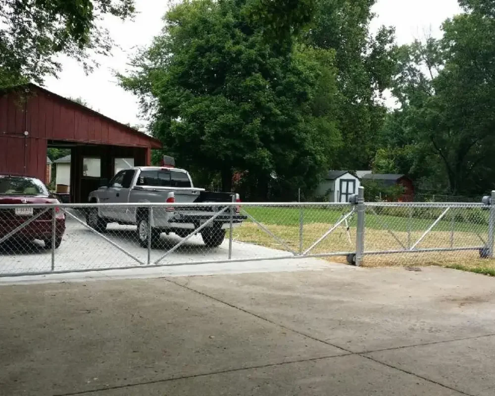 Galvanized Chain Link Double-swing Driveway Gate Nashville