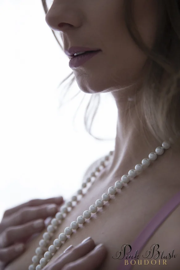 Miss L } Boudoir Photos in Edmonton