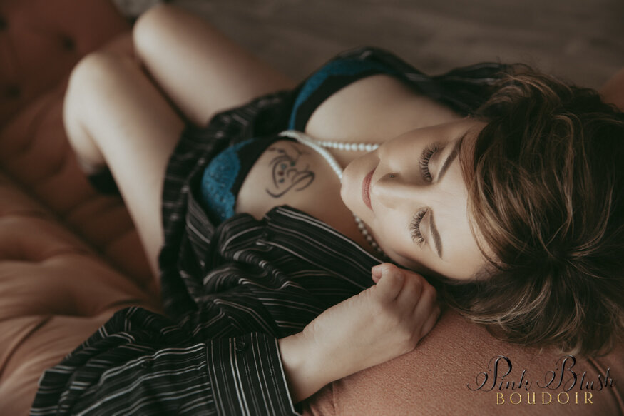 Boudoir Photographer Edmonton