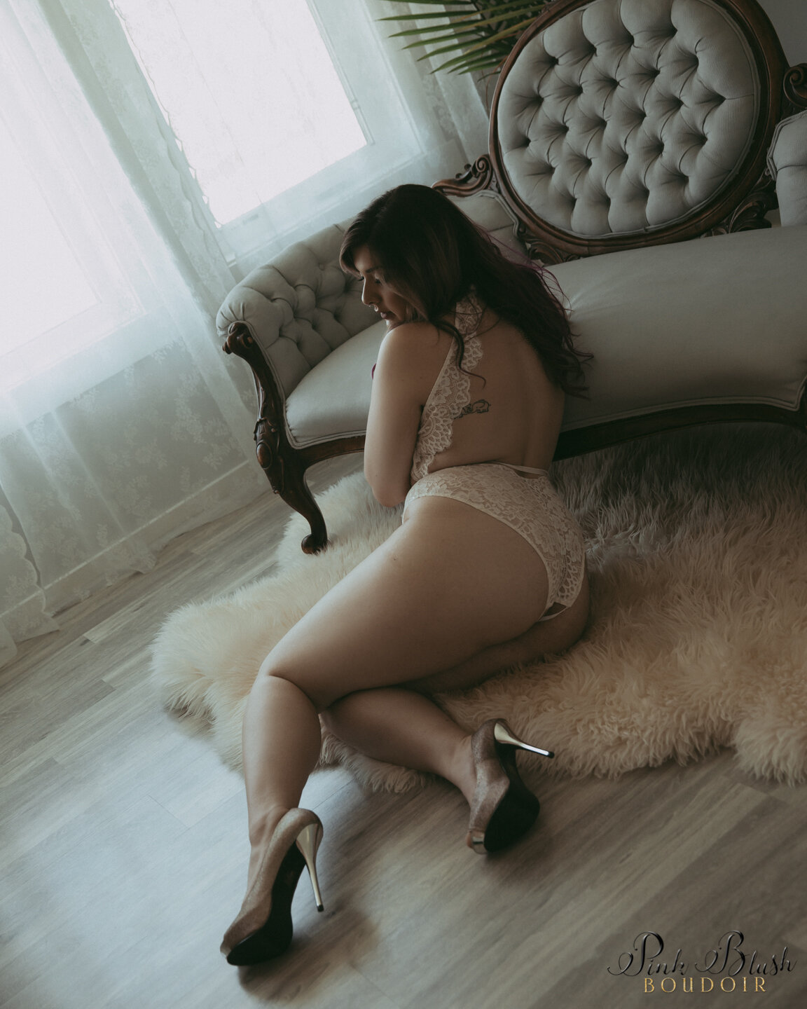 Calgary Boudoir Photographer