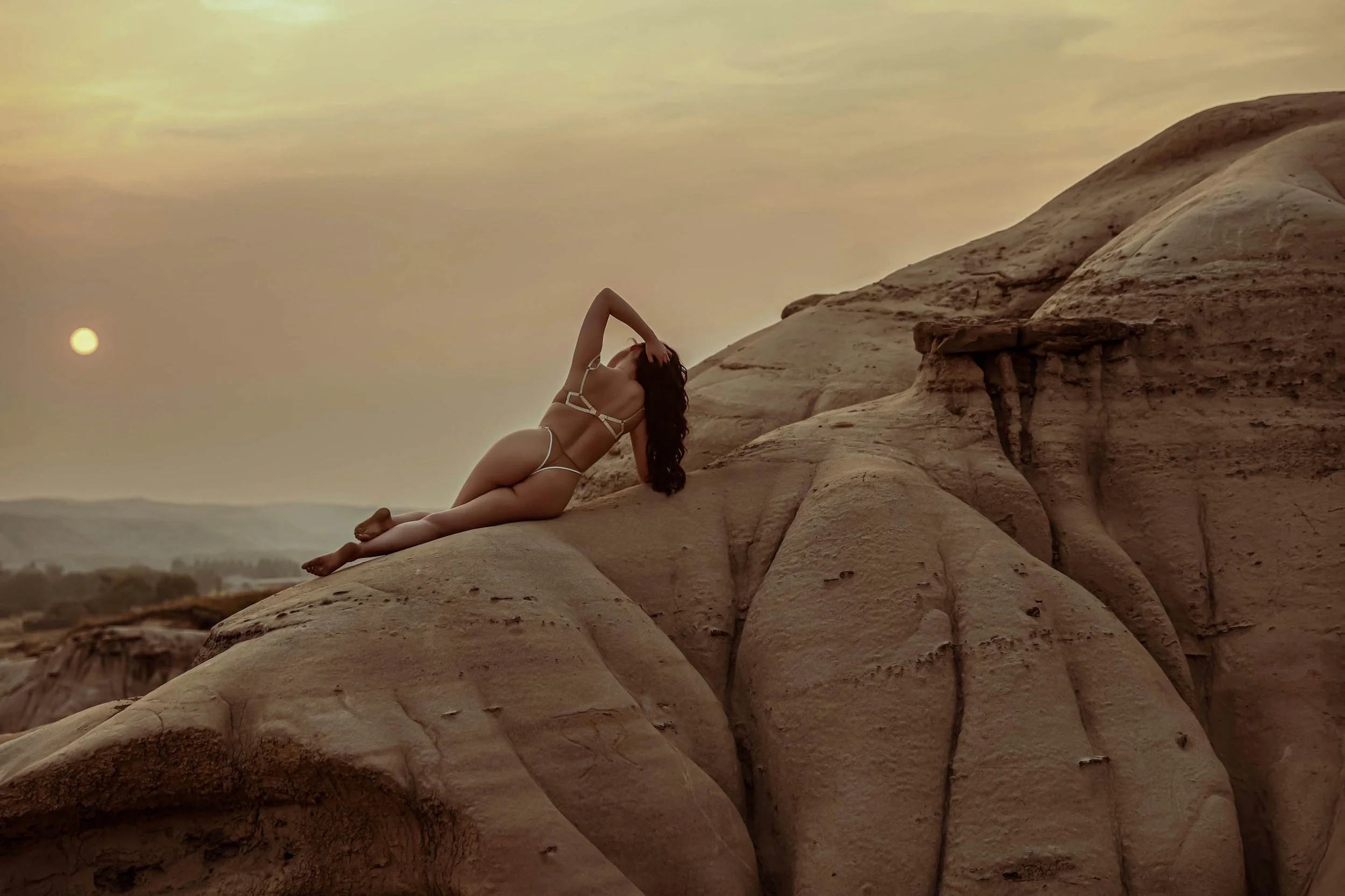 Drumheller-badlands-alberta-photography-boudoir-5.jpg