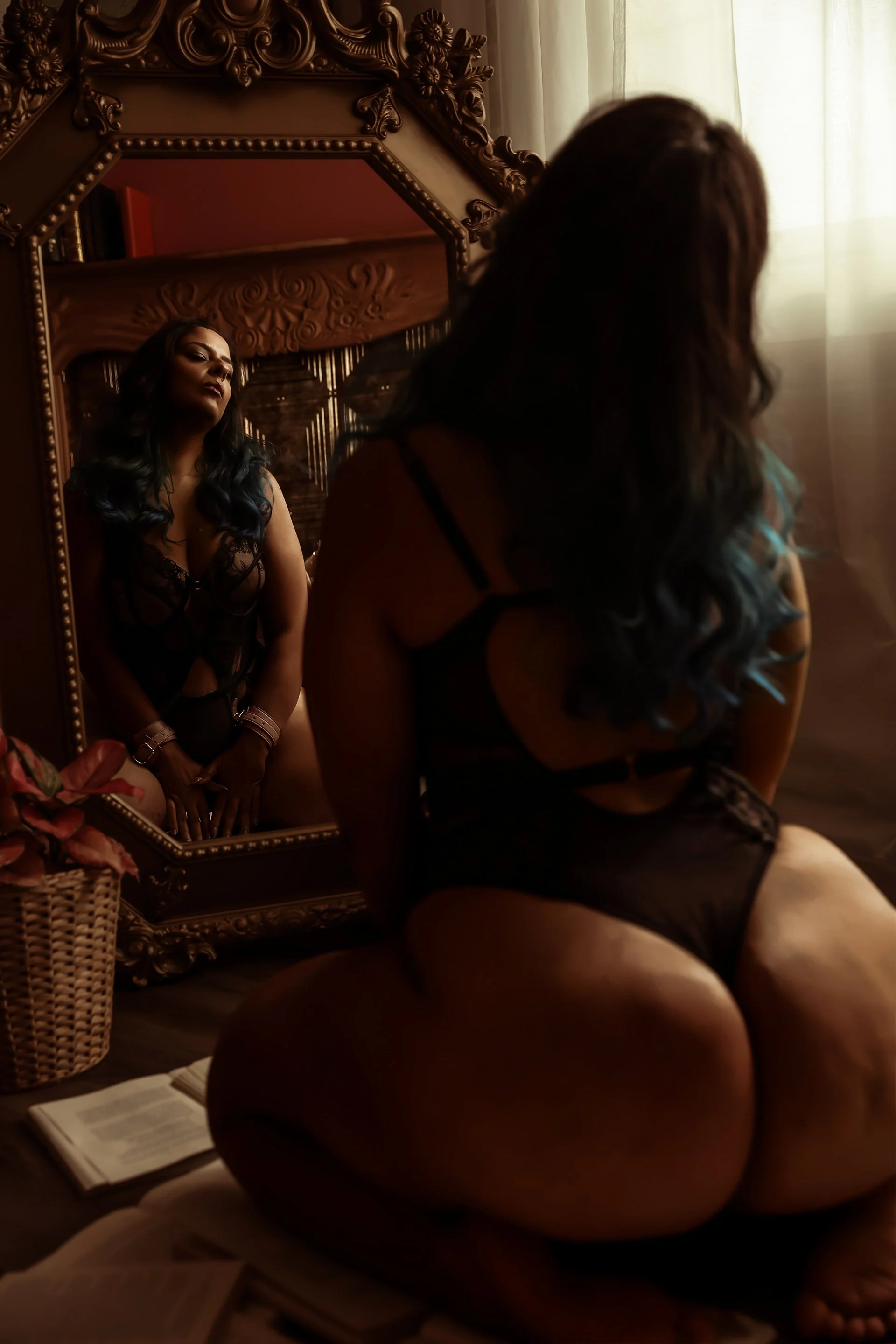 Book Boudoir Edmonton-14.jpg