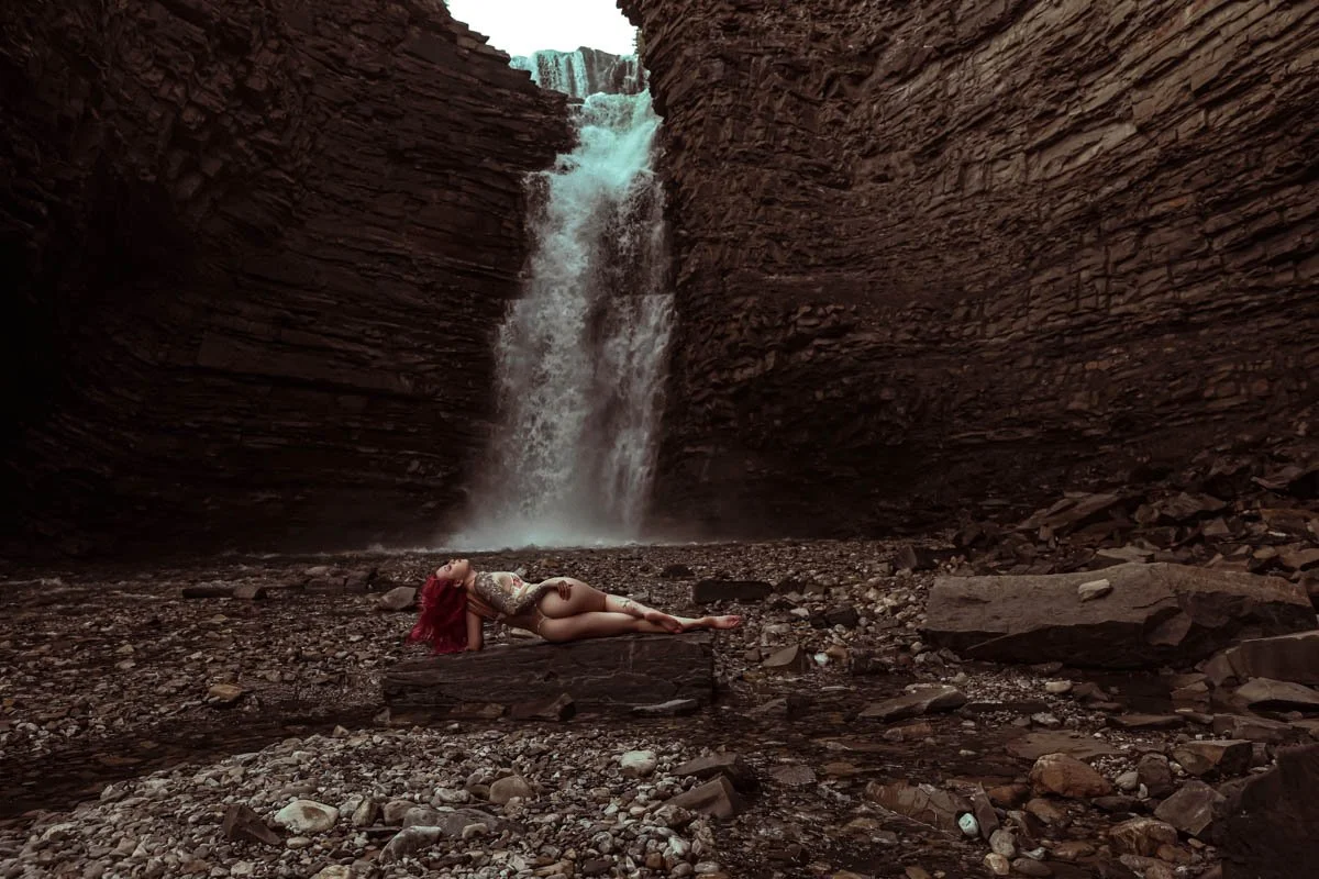 Alberta-waterfall-chaser-boudoir-adventure-3.jpg