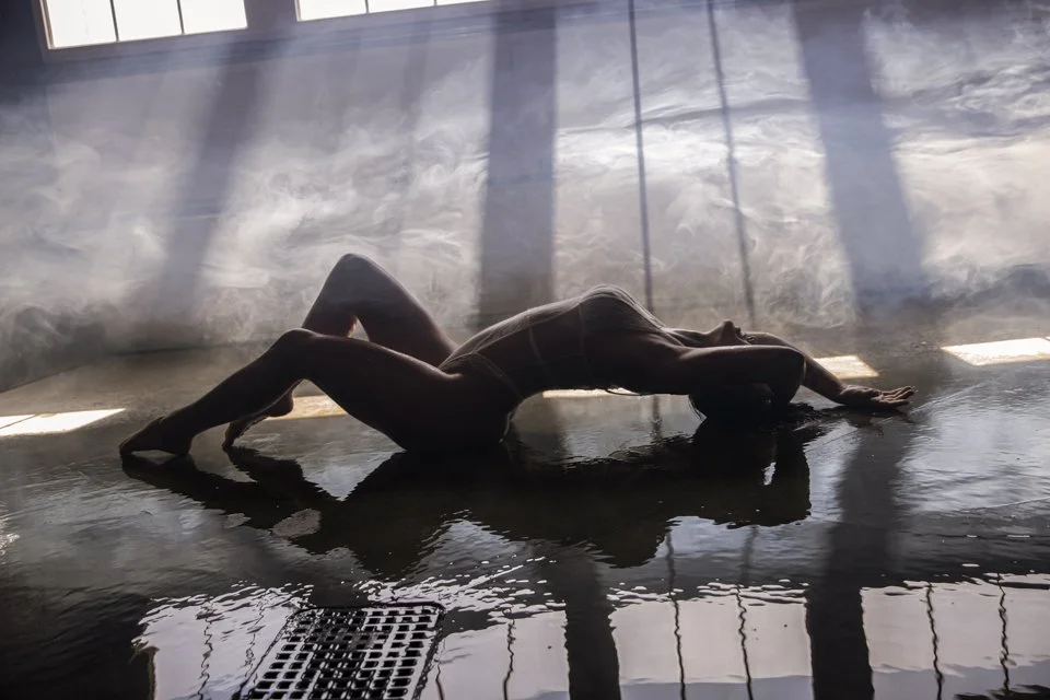 Rain-room-boudoir-edmonton-alberta-photography-studio-15.jpg