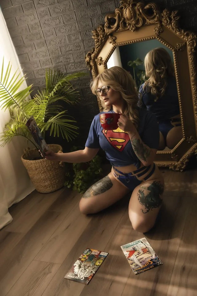 Super-hero-cosplay-superman-boudoir-photography-edmonton-52.jpg