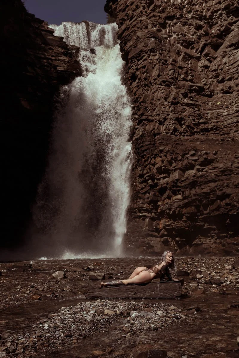 Waterfall-Boudoir-edmonton-calgary-photography-115.jpg