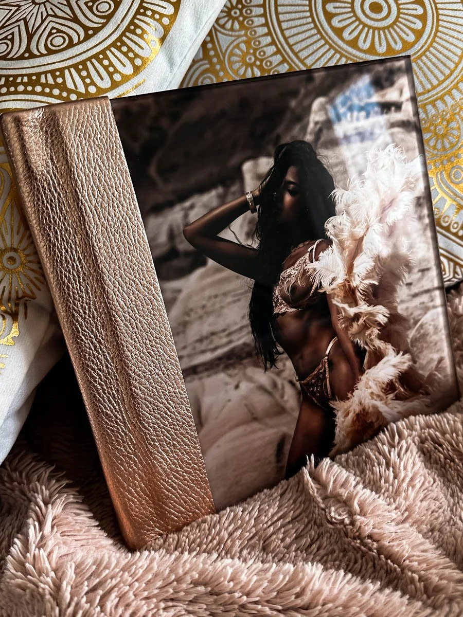 Boudoir-photography-album-edmonton-calagry-alberta-1.jpg