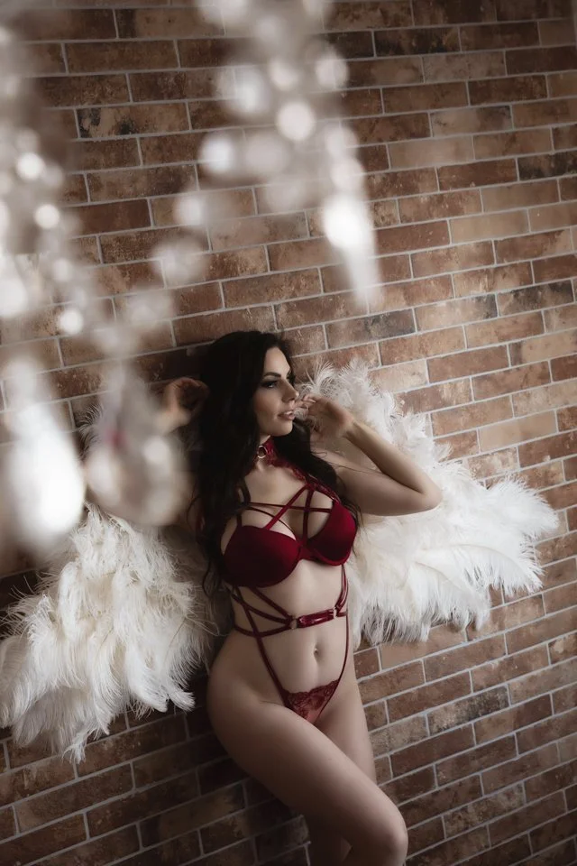 Valentines-Day-Boudoir-Edmonton-gift-ideas-10.jpg