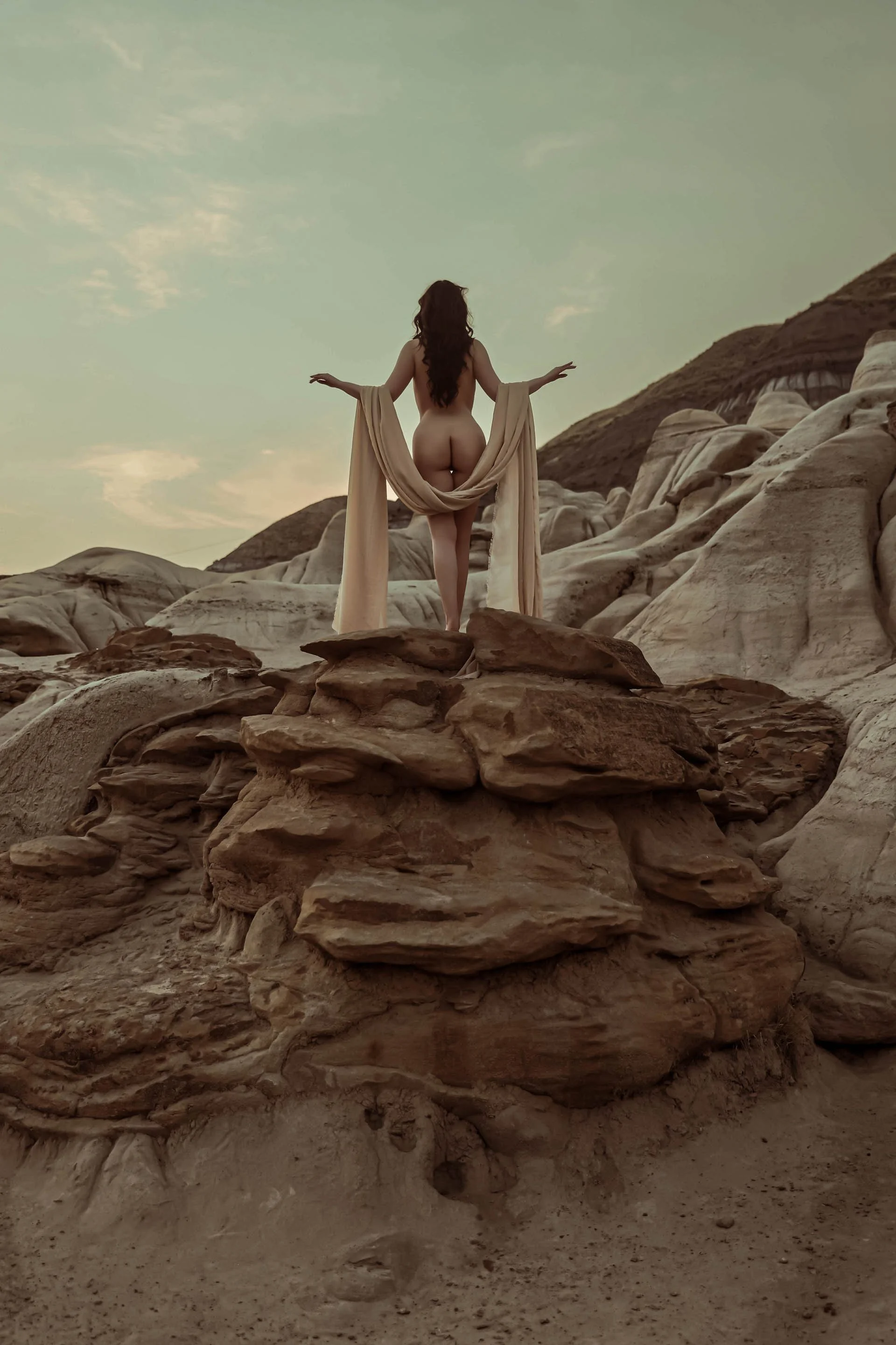 Drumheller-badlands-alberta-photography-boudoir-13.jpg