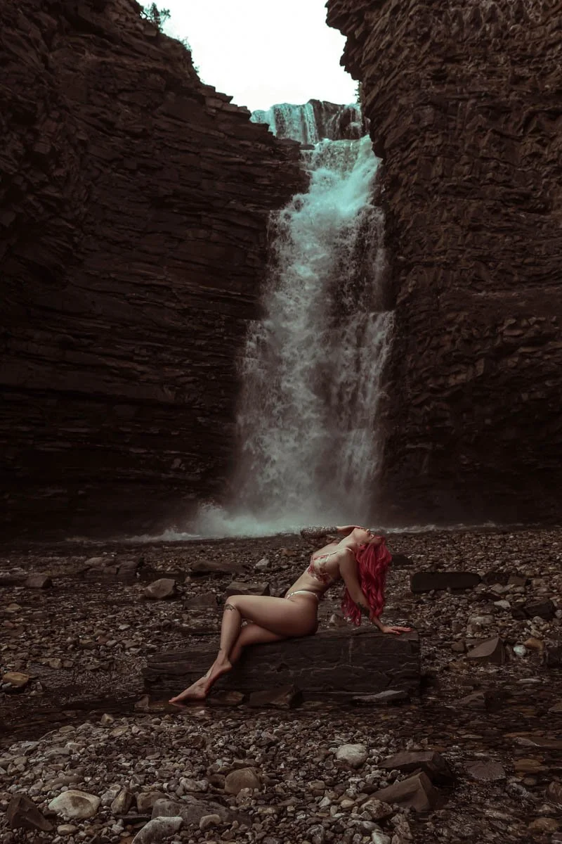 Alberta-waterfall-chaser-boudoir-adventure-11.jpg