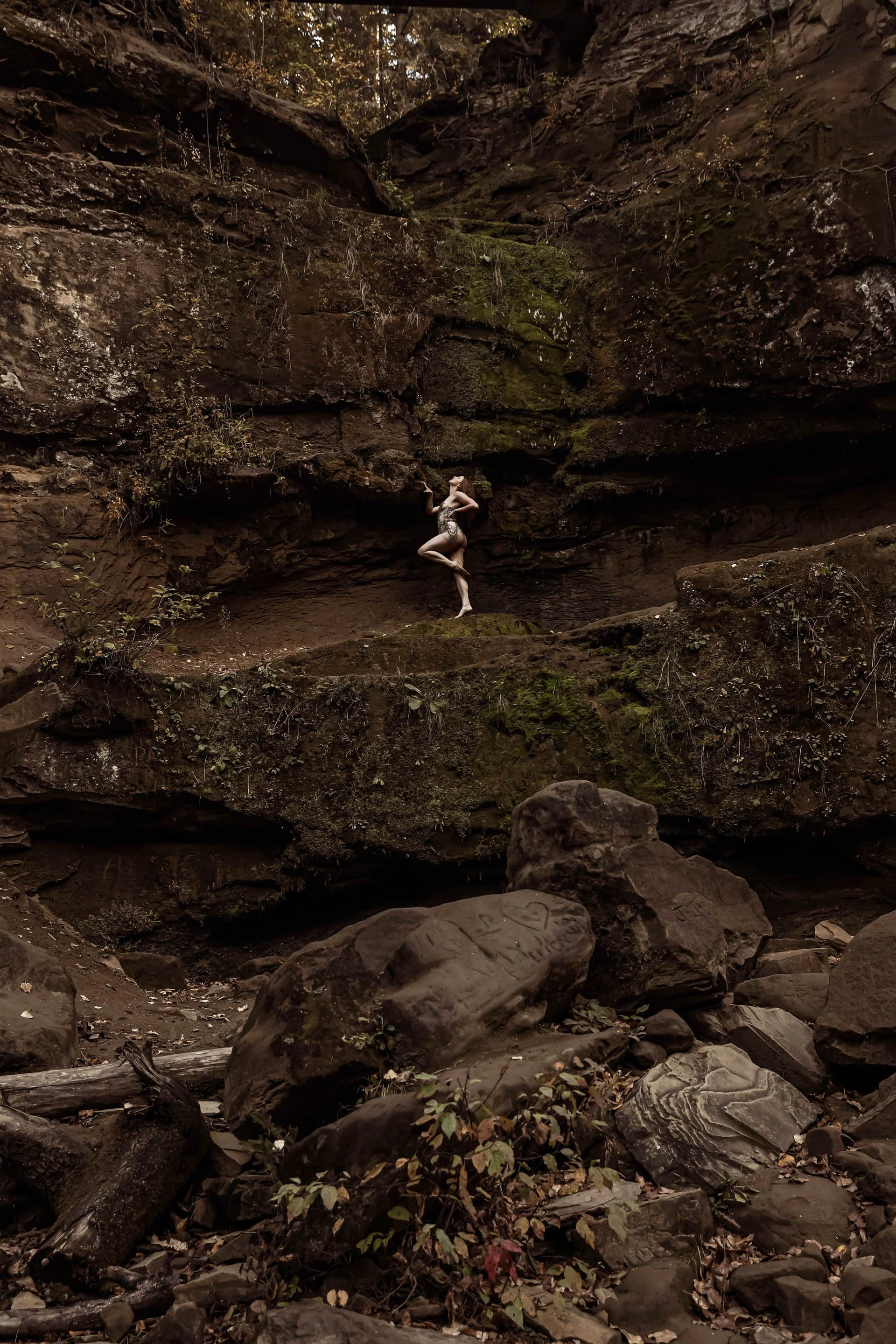 Alberta Boudoir adventures-canyon-waterfall-moss-86.jpg