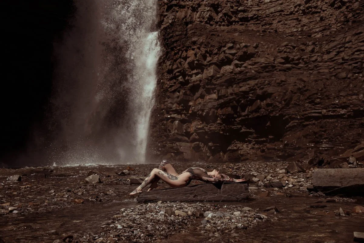 Waterfall-Boudoir-edmonton-calgary-photography-100.jpg
