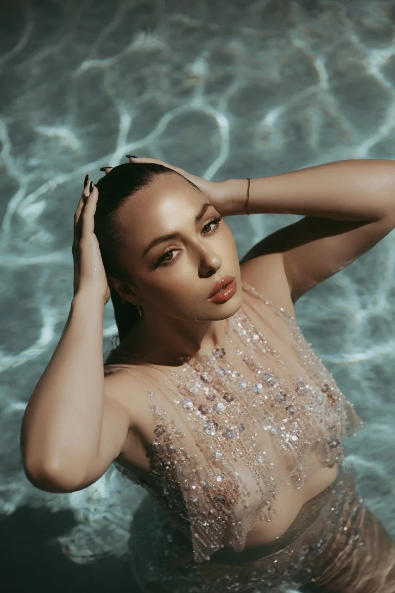 Pool-Side-Boudoir-glamour-1.jpg