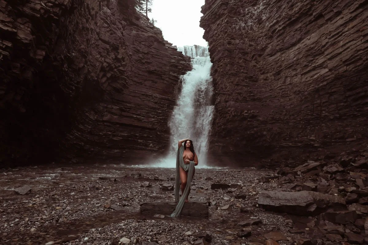 edmonton waterfall full moon self love photography -147.jpg