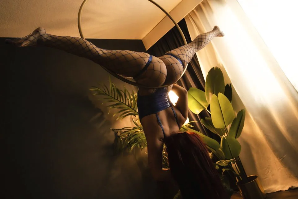Aerial-hoop-pole-dance-edmonton-alberta-61.jpg