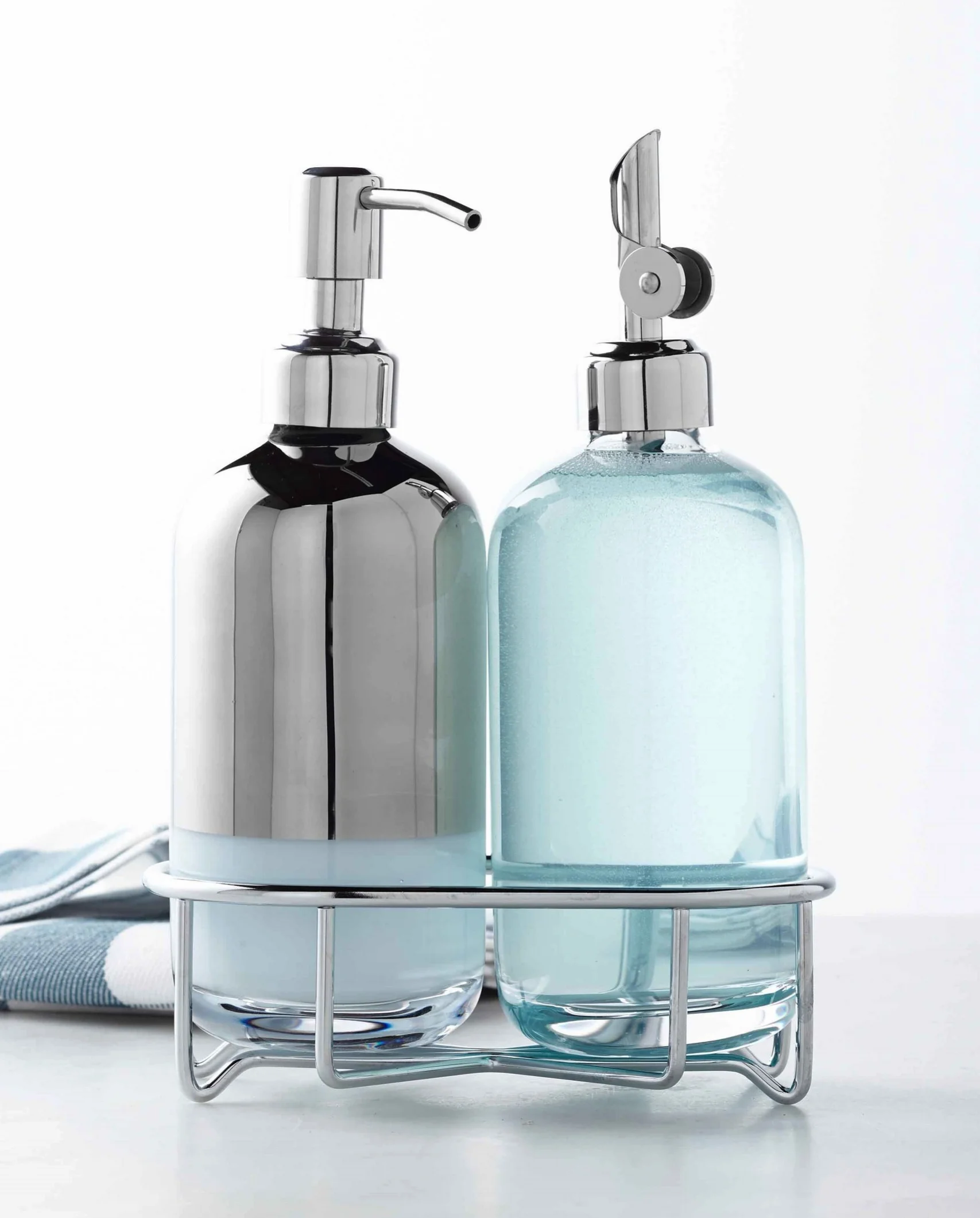 HOUSEWARES_104_CLEANING_AND_LAUNDRY_SoapDispensors_161021.jpg