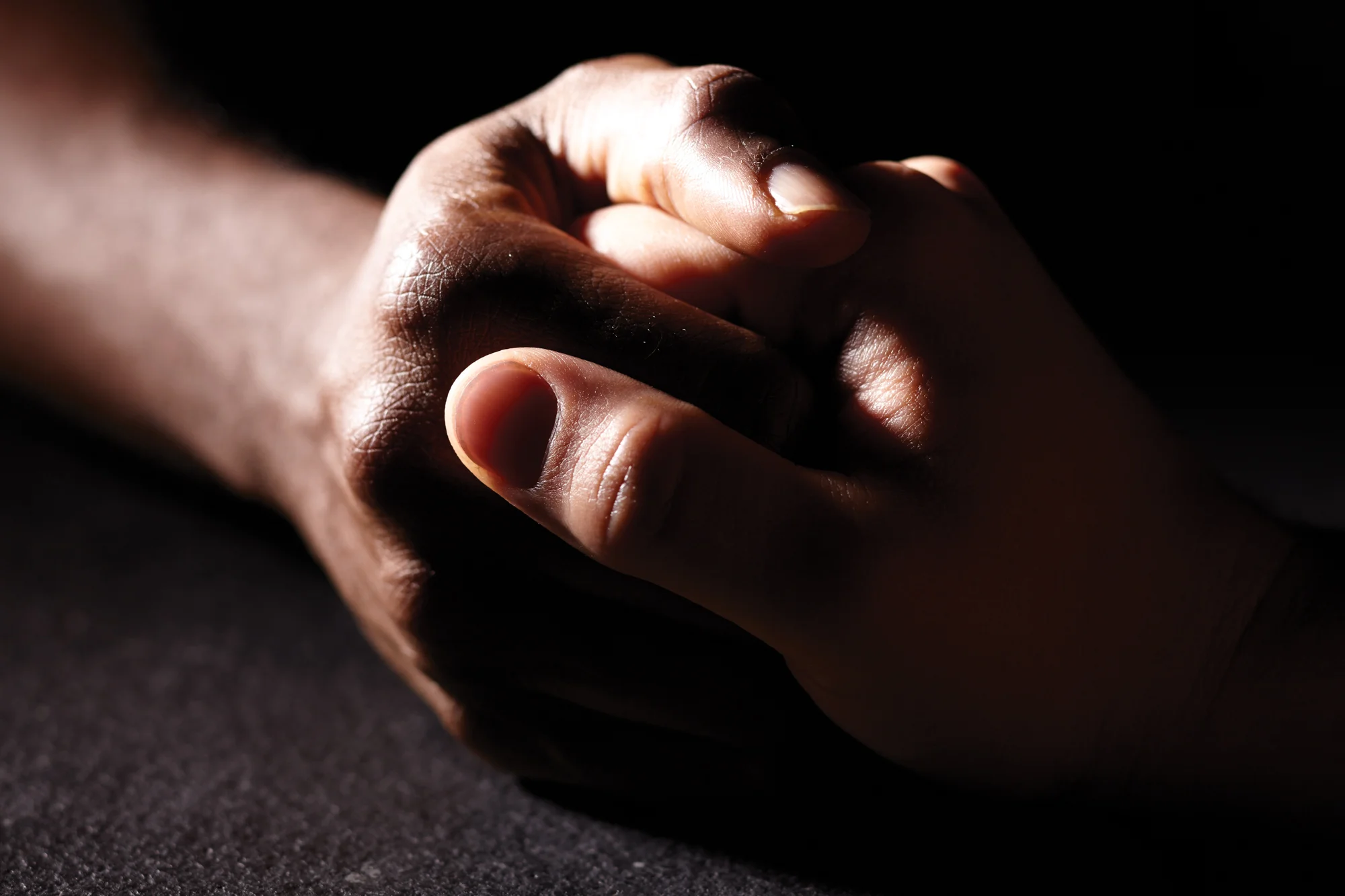 CS-LIFE-019-holding-hands.jpg