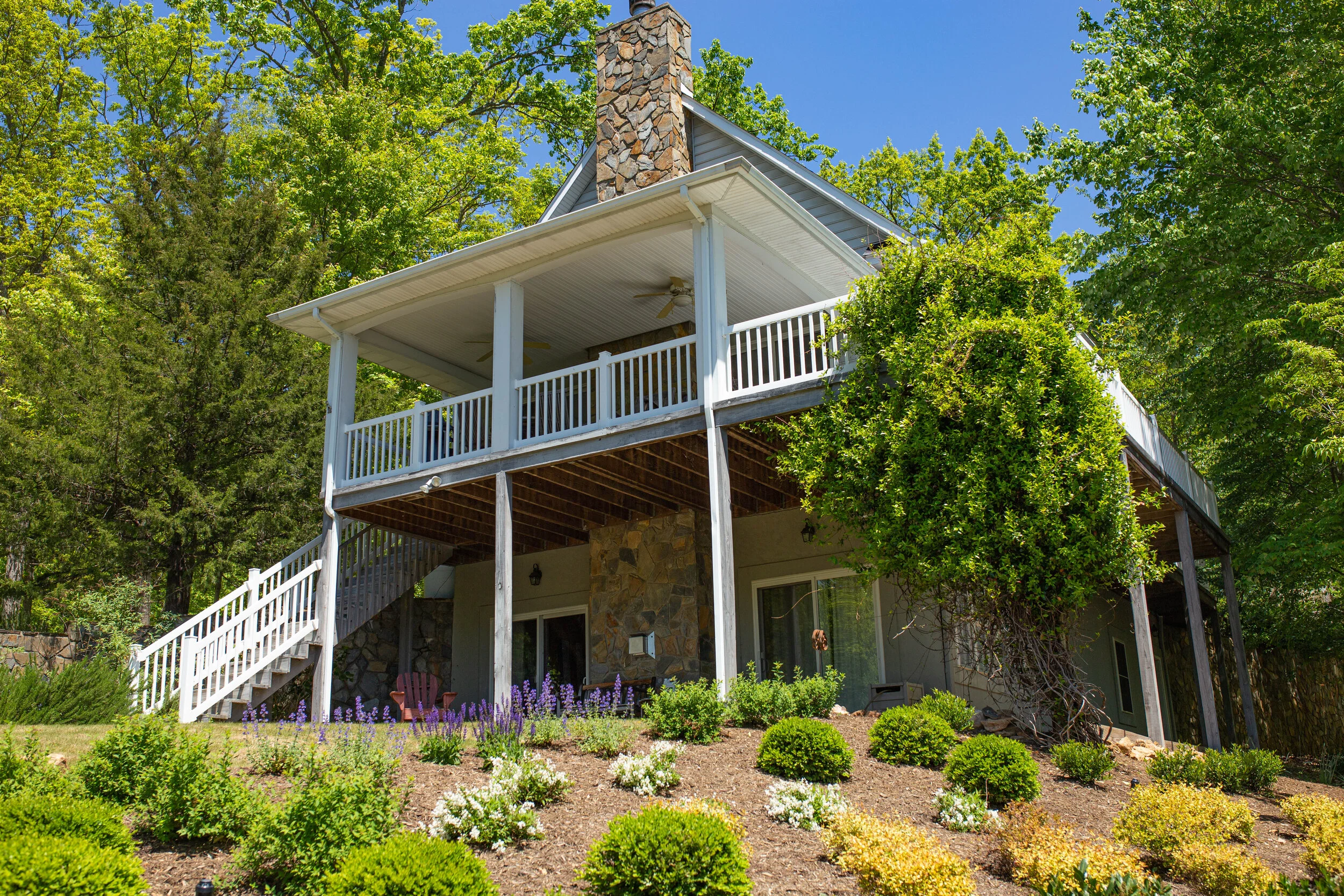 Smith Mountain Lake Lynchburg Landscapes Inc