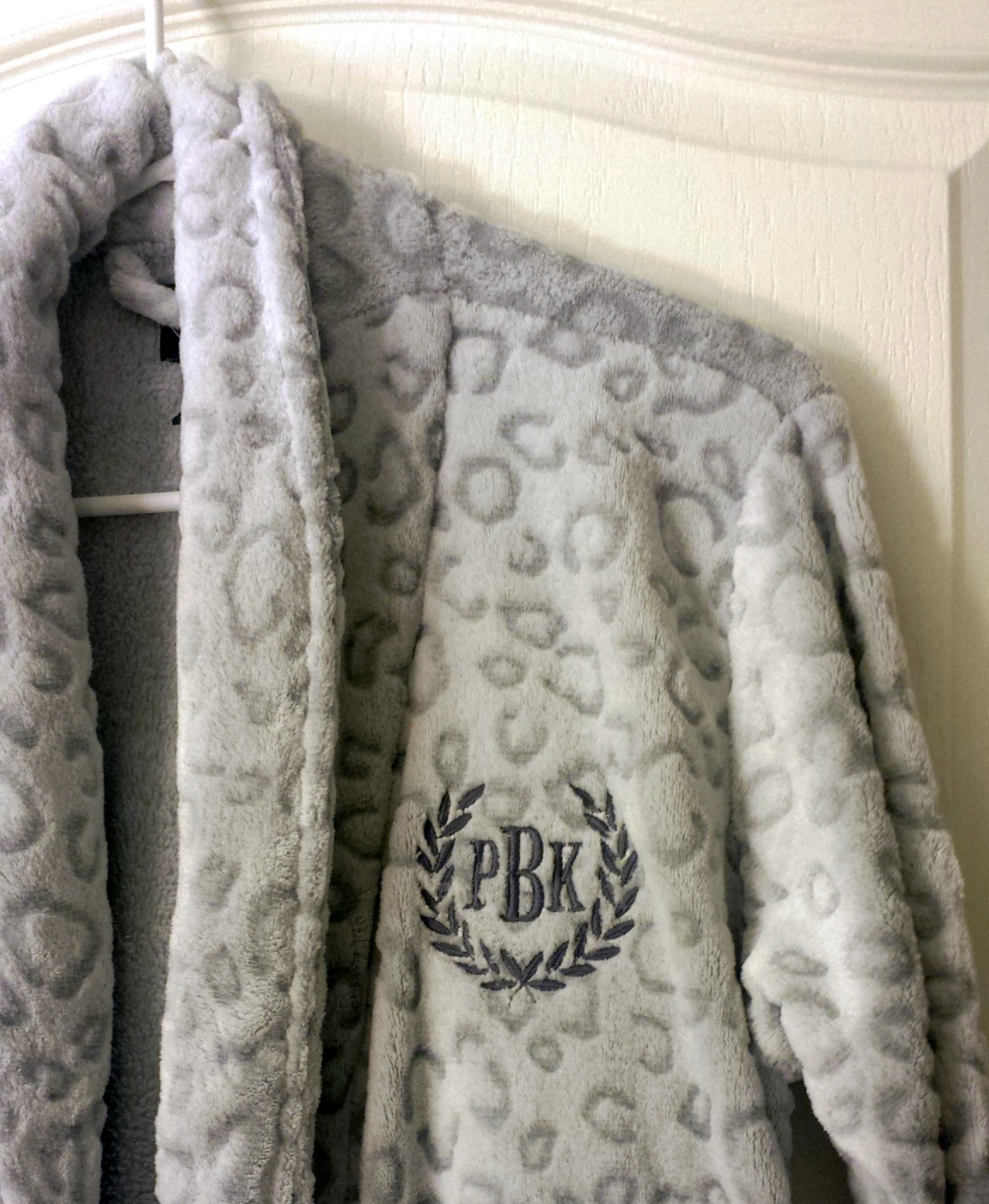 ROBE PHOTO.jpg