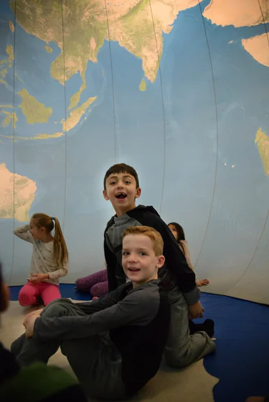 Earth Balloon_-20.jpg