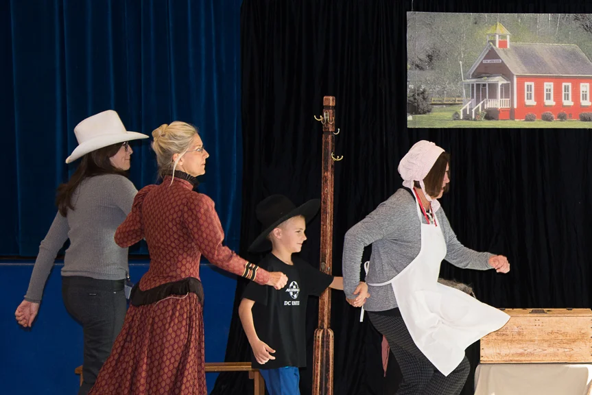 Kit_s Interactive Theater_-28.jpg