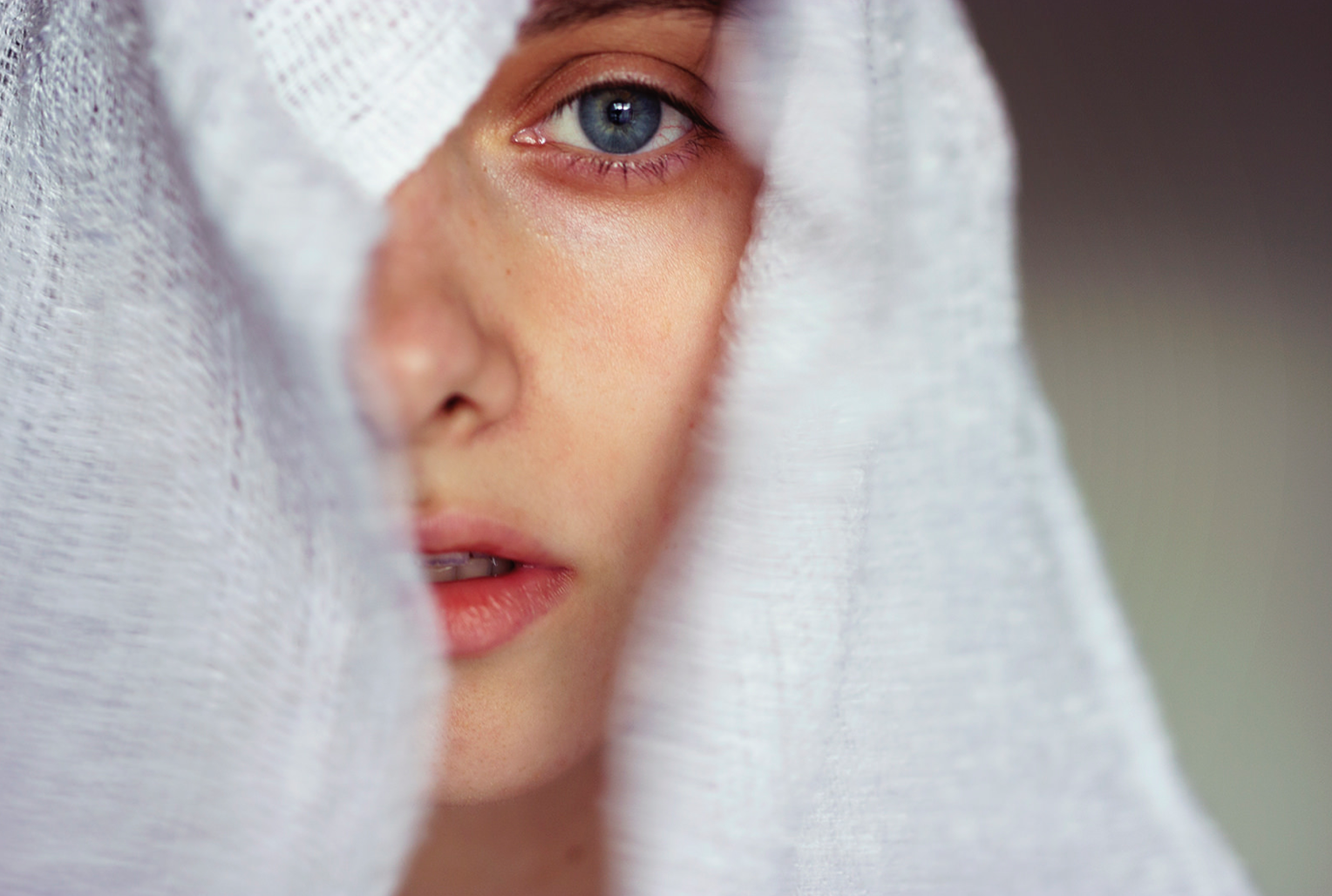 "White (II)" by Isabella Bubola